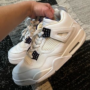 JORDAN 4S SIZE 9!